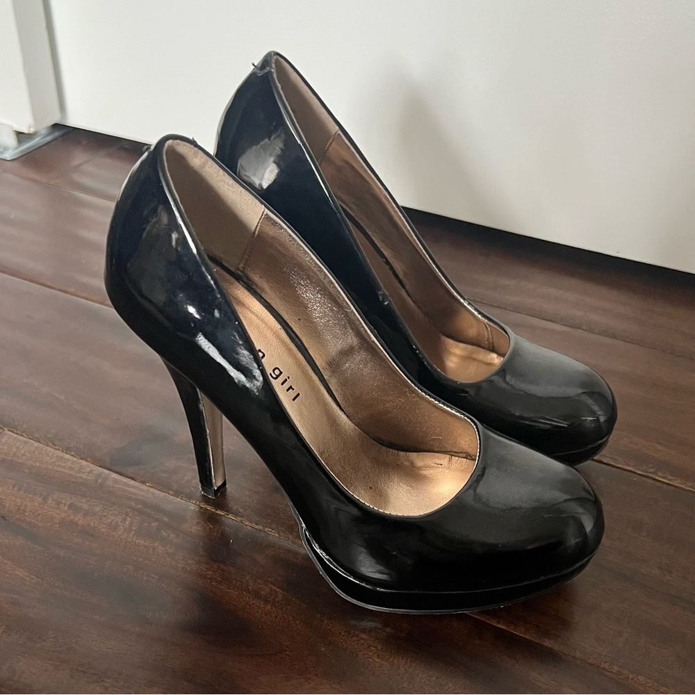 Madden Girl Black Patent Leather Heels Round Toe Size 7